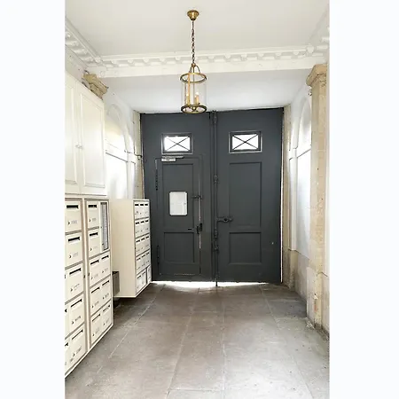 Casalionelparis 1820 Flat With Elevator, Queen Bed, Portable Ac, Near Le Louvre פריז